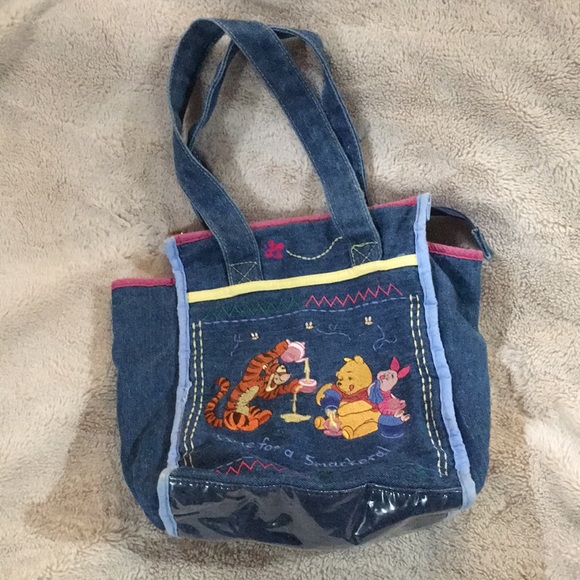 Disney Handbags - 2000 Disney Pooh insulated bag